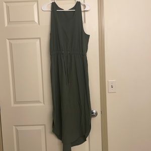 Calls Carrie Underwood dress